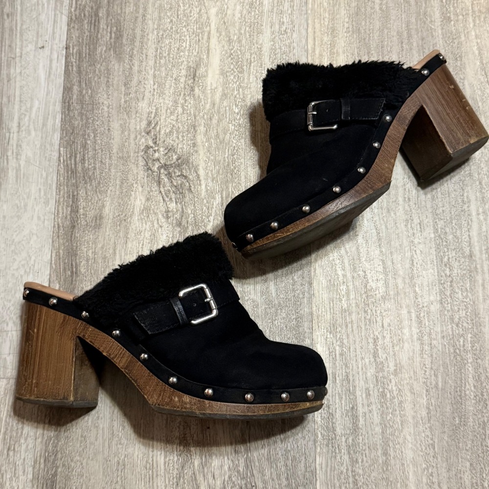 UNIONBAY Black Suede Fur Trimmed Clog Heeled Mules Women Size 8 Stud Wood Heel